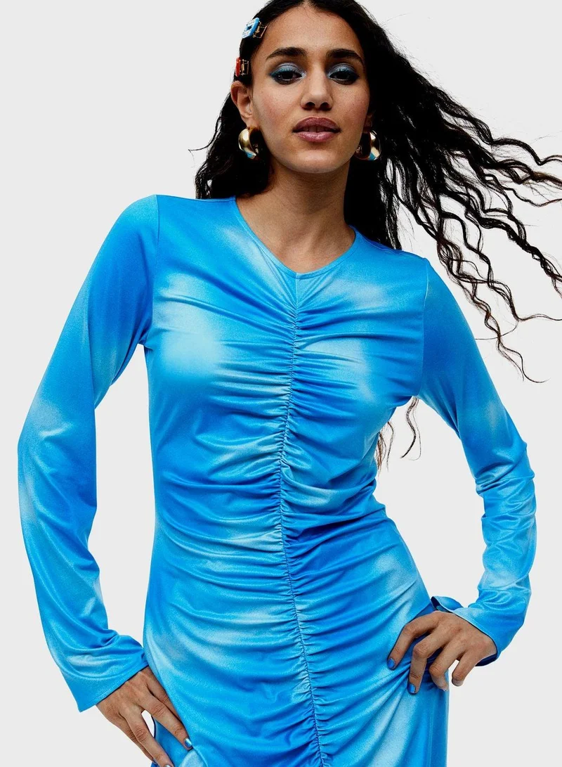 اتش اند ام فستان ميدي أزرق